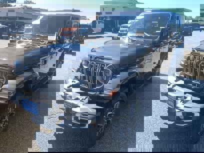 New 2025 Jeep Wrangler Unlimited Sahara