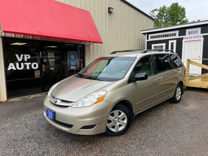 Used 2010 Toyota Sienna LE