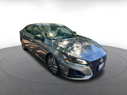 Used 2024 Nissan Altima 2.5 SV