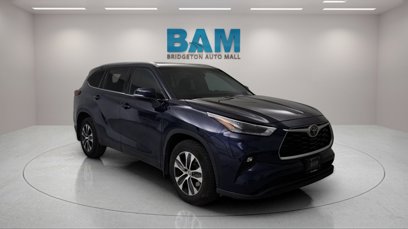 Used 2021 Toyota Highlander XLE