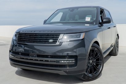 New 2025 Land Rover Range Rover SE