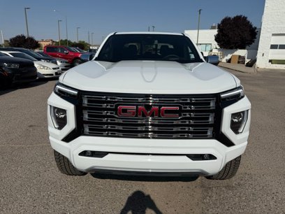 New 2025 GMC Canyon Denali