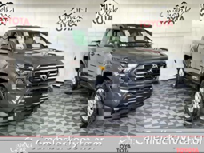 New 2025 Toyota Tacoma SR5