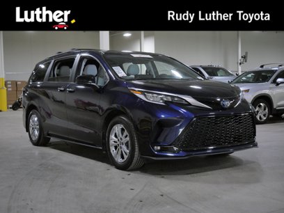 Used 2022 Toyota Sienna XSE