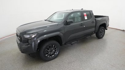 New 2025 Toyota Tacoma SR5