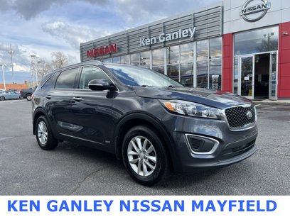 Used 2017 Kia Sorento LX w/ LX Convenience Package