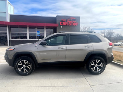 Used 2017 Jeep Cherokee Trailhawk