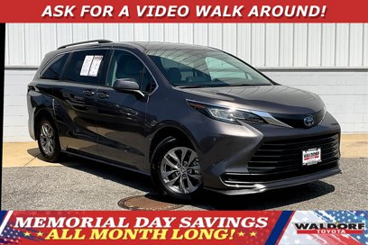 Used 2022 Toyota Sienna LE