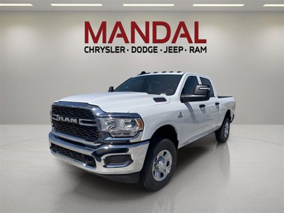 New 2024 RAM 2500 Tradesman w/ Chrome Appearance Group