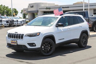 Used 2023 Jeep Cherokee Altitude Lux