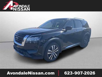 Used 2023 Nissan Pathfinder Platinum w/ Cargo Package