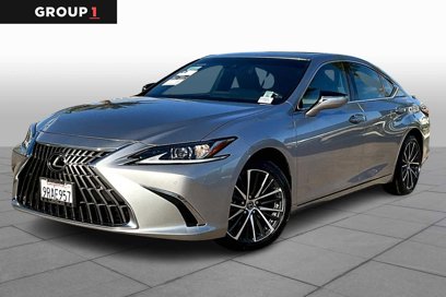 Used 2025 Lexus ES 300h w/ Premium Package