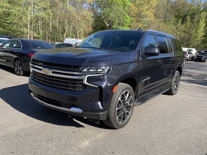 Used 2022 Chevrolet Suburban LT w/ Luxury Package