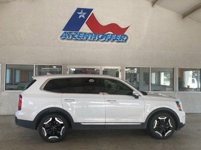 Used 2023 Kia Telluride S w/ S Sunroof Package