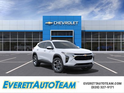 New 2025 Chevrolet Trax LT w/ Driver Confidence Package