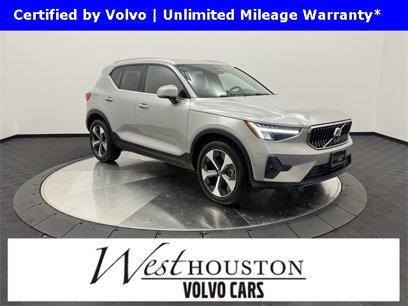Certified 2025 Volvo XC40 B5 Plus