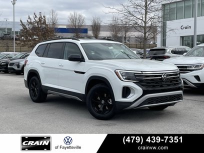 New 2025 Volkswagen Atlas Peak Edition SE