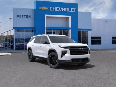 New 2025 Chevrolet Traverse LT w/ Midnight/Sport Edition