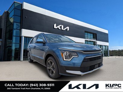 New 2025 Kia Niro EX