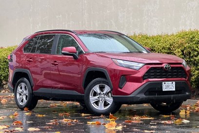 Used 2022 Toyota RAV4 XLE
