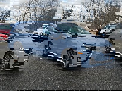 New 2025 Honda Odyssey Touring