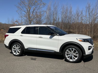 Used 2024 Ford Explorer Platinum w/ Technology Package