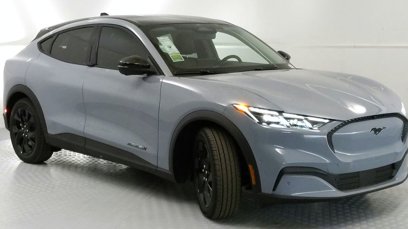 New 2024 Ford Mustang Mach-E Select w/ Comfort Package Lite