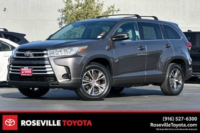 Used 2017 Toyota Highlander LE