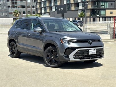 New 2025 Volkswagen Taos SE