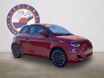 New 2024 FIAT 500 e (RED)