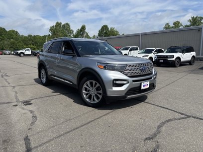 Used 2023 Ford Explorer Limited w/ Limited Technology Package