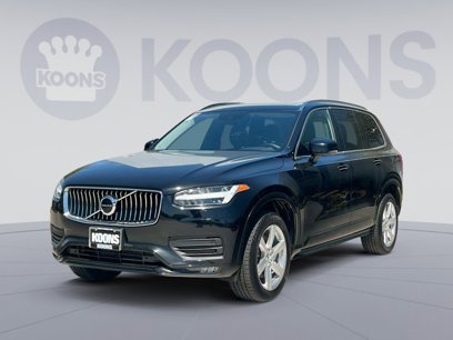 Used 2022 Volvo XC90 T6 Momentum w/ Climate Package
