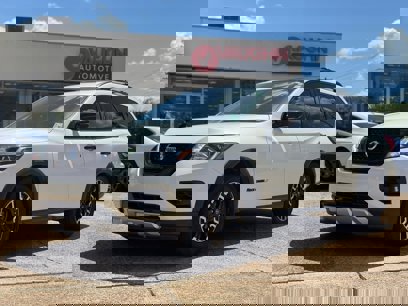 Used 2020 Nissan Pathfinder SL w/ Rock Creek Edition Cross Bars