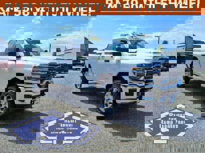 New 2025 RAM 2500 Big Horn w/ Safety Group