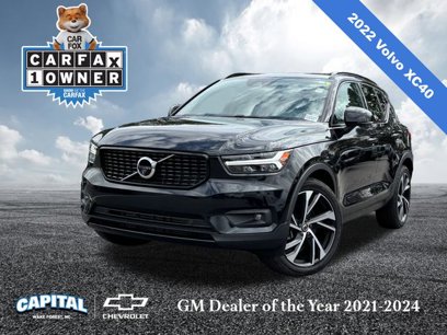 Used 2022 Volvo XC40 T5 R-Design w/ Advanced Package