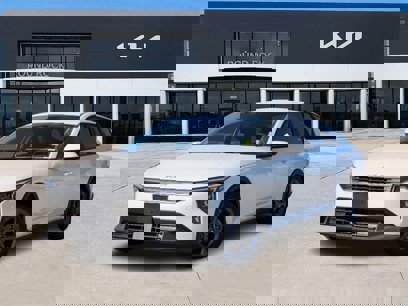New 2025 Kia K4 LXS