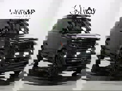Used 2025 Land Rover Range Rover Long Wheelbase SE