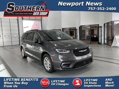 Used 2022 Chrysler Pacifica Touring-L