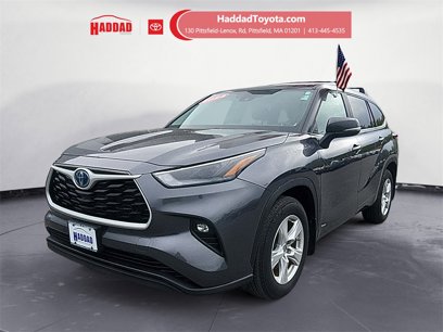 Used 2024 Toyota Highlander LE