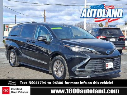Certified 2022 Toyota Sienna LE