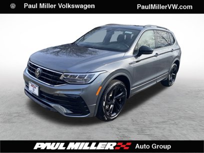 Used 2024 Volkswagen Tiguan SE R-Line