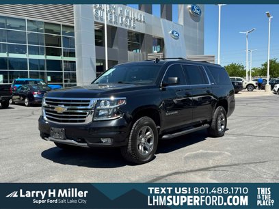 Used 2019 Chevrolet Suburban LT w/ Luxury Package