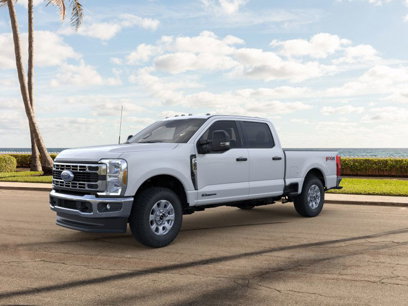 New 2025 Ford F250 XLT w/ FX4 Off-Road Package