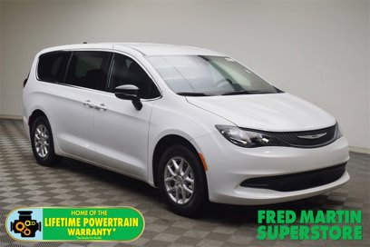 New 2025 Chrysler Voyager LX