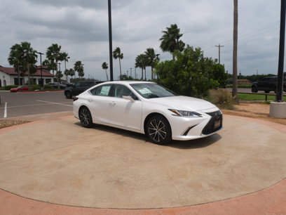 New 2025 Lexus ES 350 w/ Premium Package