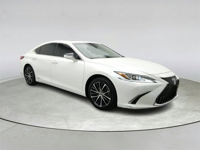 Used 2022 Lexus ES 300h w/ Premium Package