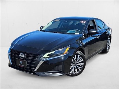 Used 2024 Nissan Altima 2.5 SV