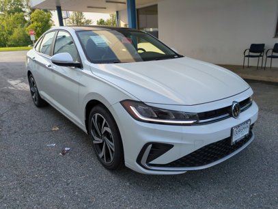 New 2025 Volkswagen Jetta SEL