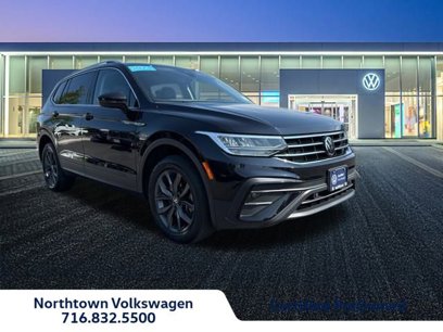 Certified 2022 Volkswagen Tiguan SE w/ Panoramic Sunroof Package