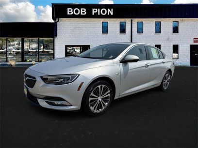 Used 2018 Buick Regal Essence w/ Driver Confidence Package #1